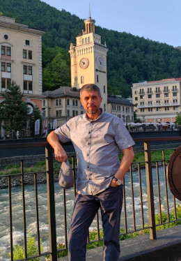 Бочаров Андрей Юрьевич.